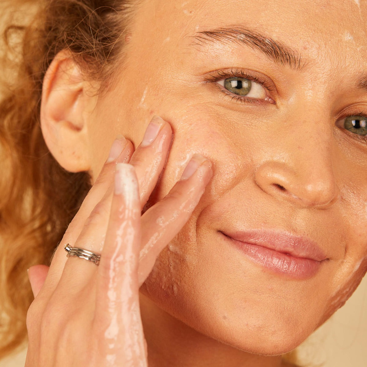 Get Up & Glow - Jelly Cleanser